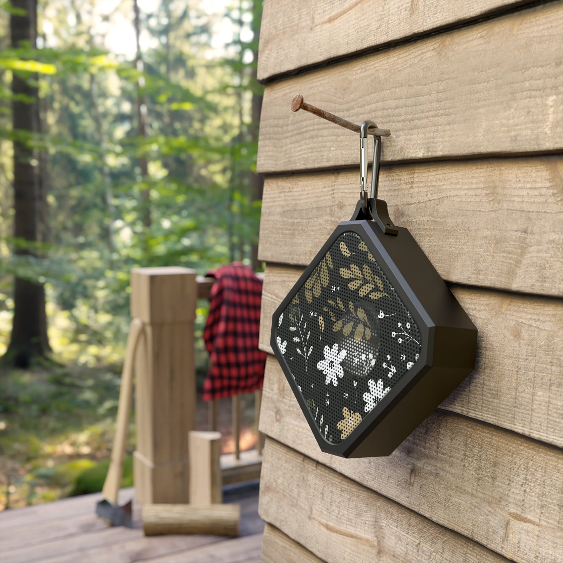 Blackwater Outdoor Bluetooth Speaker | Green Boho Design with Paw Prints - Hobbster