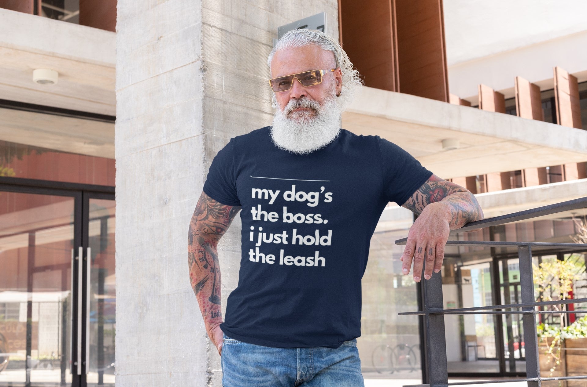 My Dog's The Boss Men's Crewneck T-shirt - Hobbster